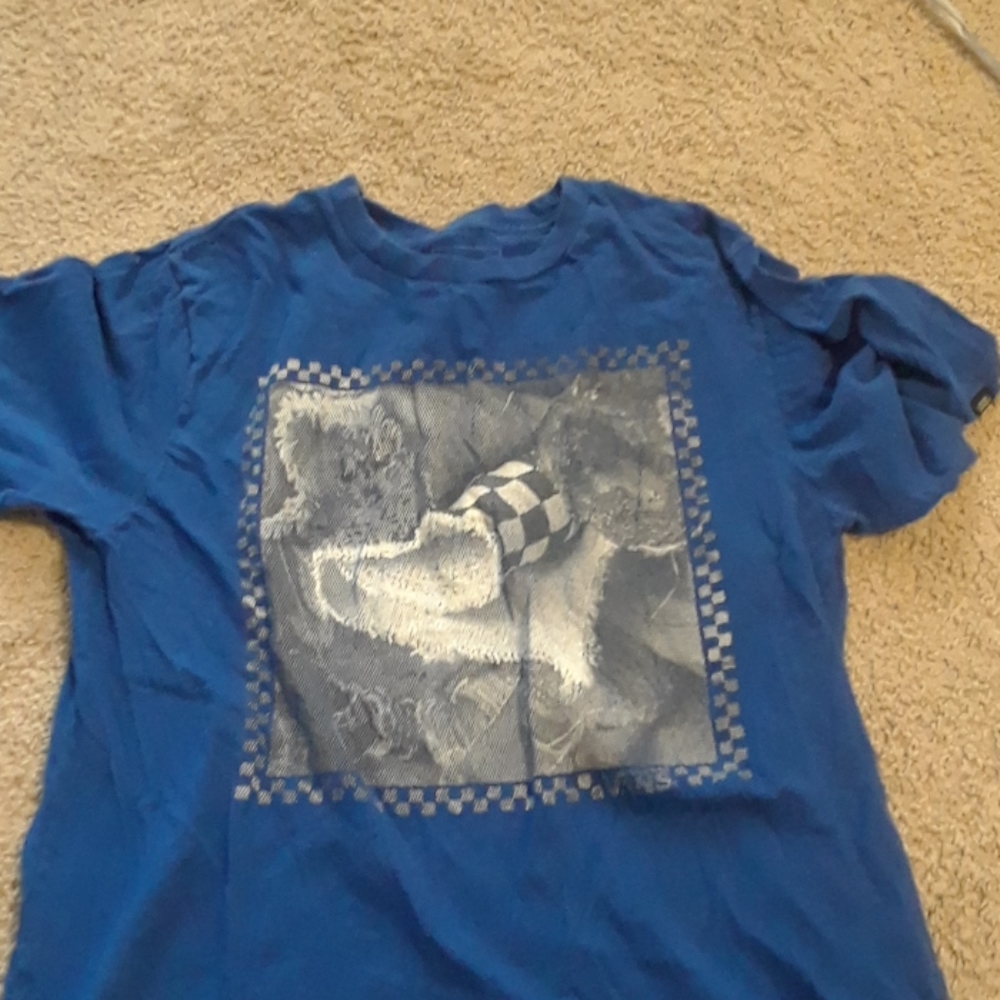 Tee